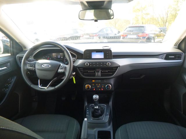 Fahrzeugabbildung Ford Focus Turnier Trend >52.290KM/Sitzheizung/PDC<