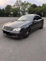 Mercedes-Benz Clk 200 Kompressor Avantgarde - Mercedes-Benz CLK 200 in Duisburg