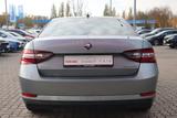 Skoda Superb 2.0 TDI Style Navi ACC Sitzheizung DAB - Skoda Superb mit Diesel-Antrieb: Limousine, 2.0