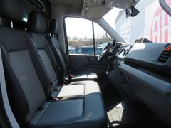 VW Crafter 55 2.0 TDI Kasten MR HD RWD Navi Ahk Rfk VW Crafter 55 2.0 TDI Kasten MR HD RWD Navi Ahk Rfk