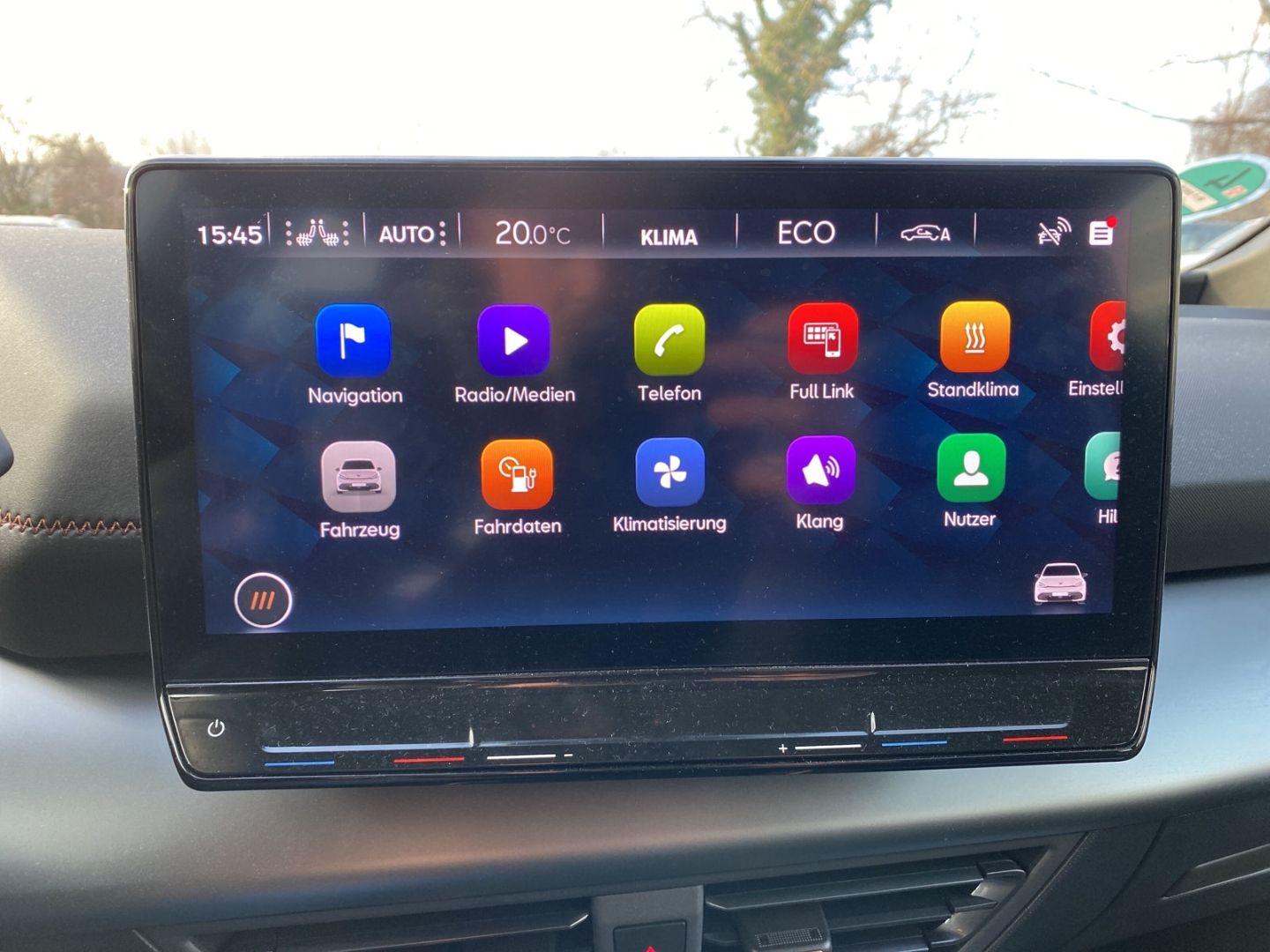 Fahrzeugabbildung CUPRA Born Basis 150 *digitales Cockpit *LED *Mehrzone