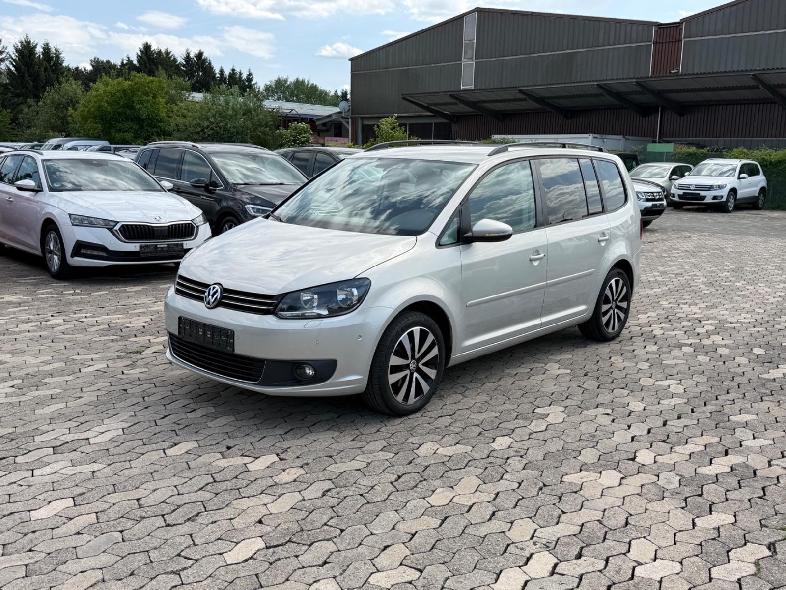 Volkswagen Touran Highline 7-Sitzer*