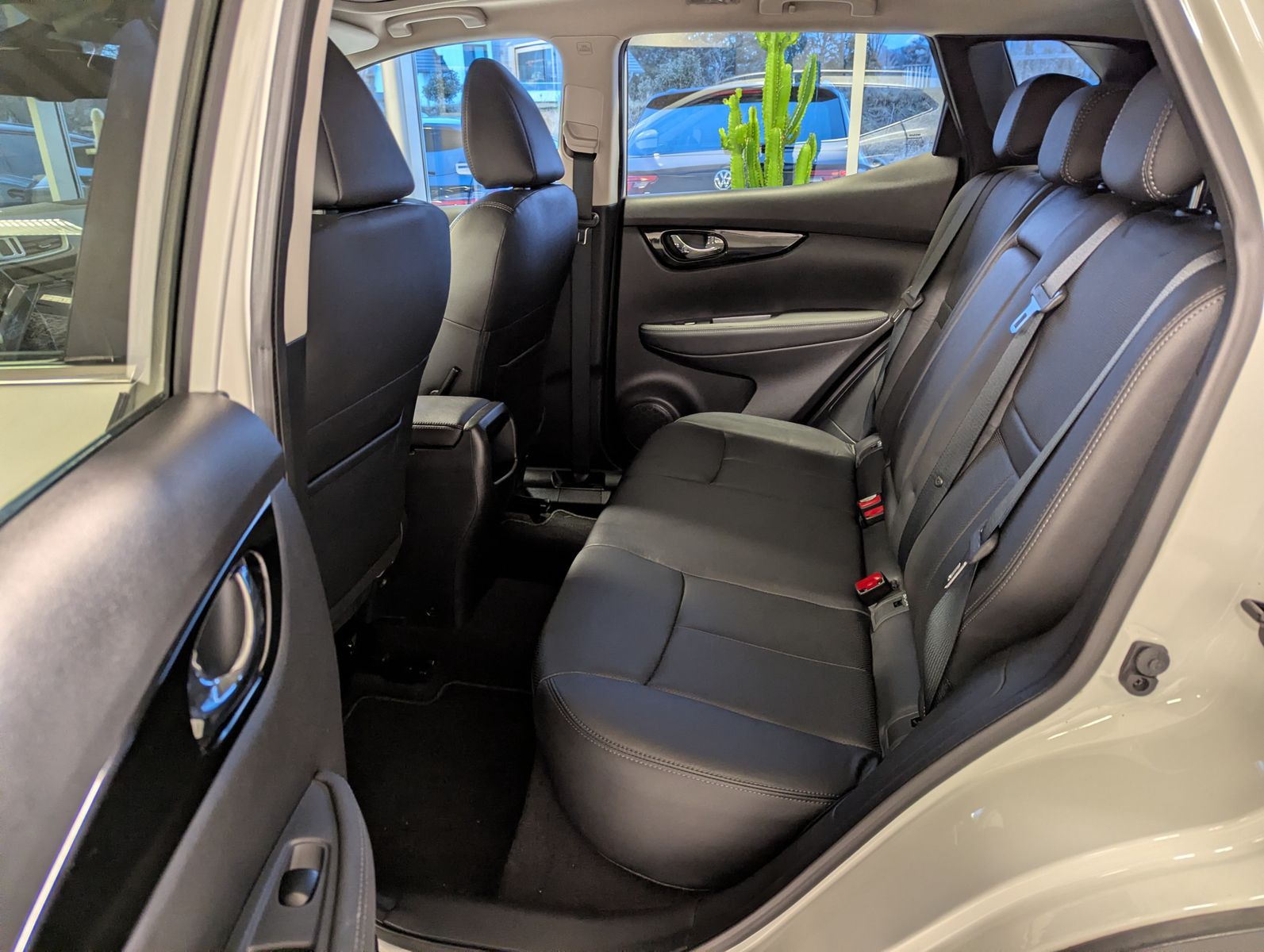 NISSAN Qashqai 1.2 Tekkna Leder Pano Navi 360° AHK 19" - Image 15