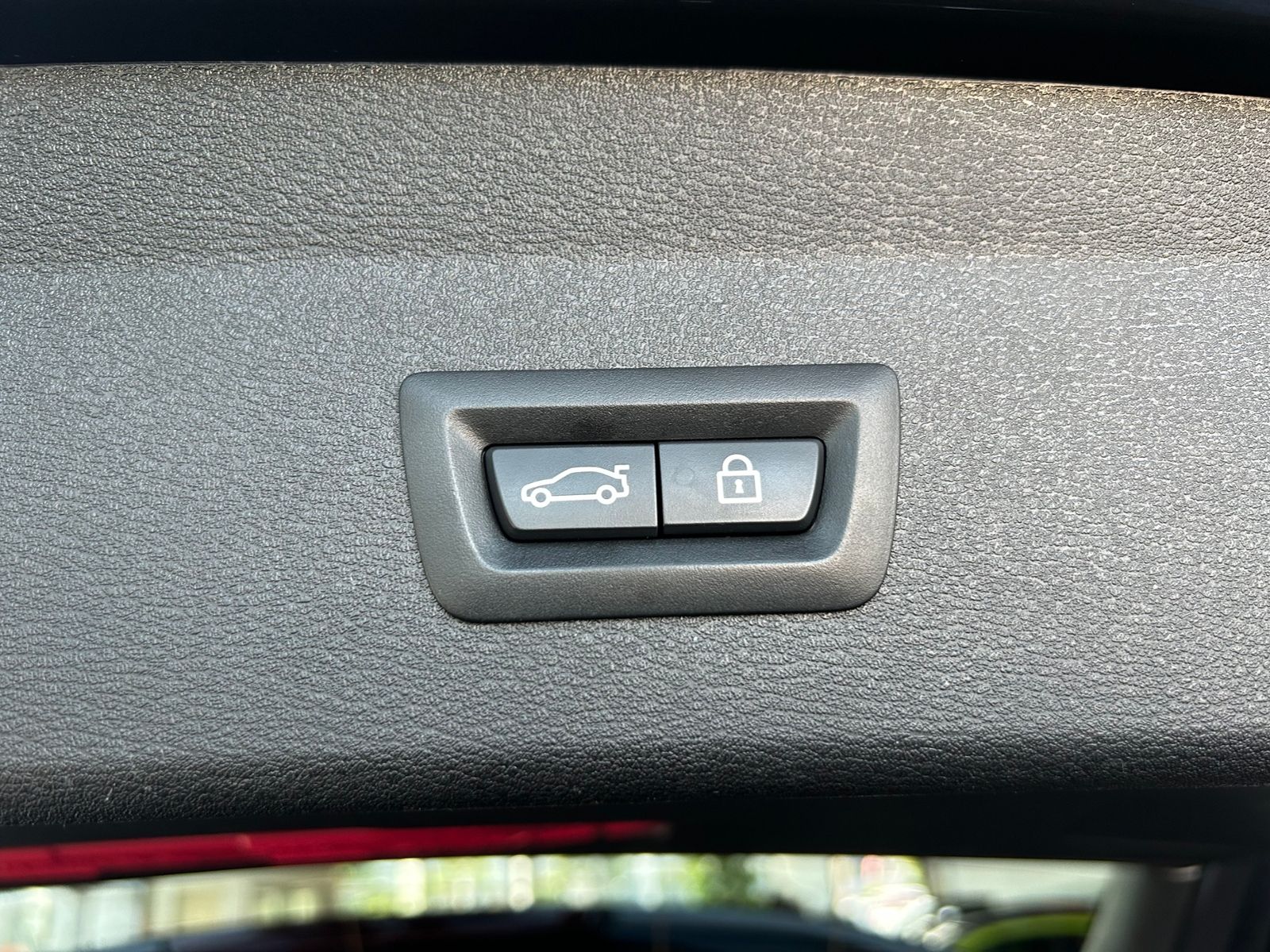 Fahrzeugabbildung BMW X1 xDrive 18 d Sport Line RFK LED ALU