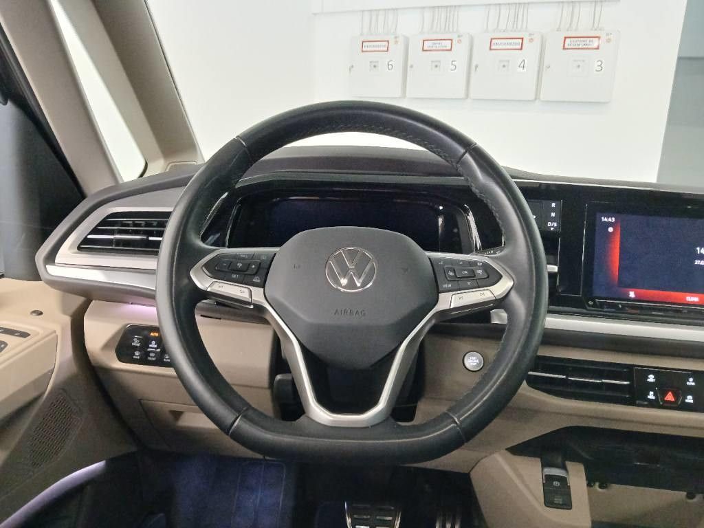 Fahrzeugabbildung Volkswagen T7 Multivan Style lang Voll-Leder HuD Pano AHK