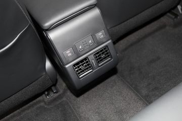 Toyota bZ4X 4x4 *0,25%*ACC*JBL*LED*NAV*PANO*STHZ*WÄPU*