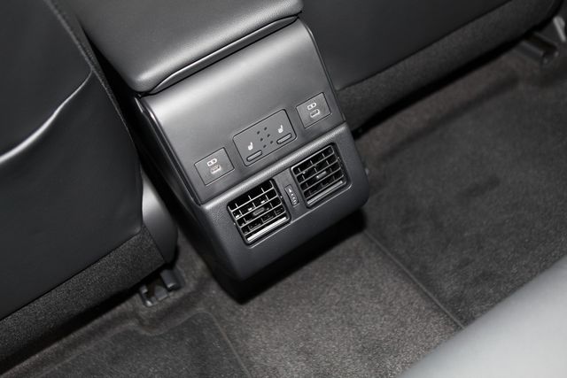 Toyota bZ4X 4x4 *0,25%*ACC*JBL*LED*NAV*PANO*STHZ*WÄPU*