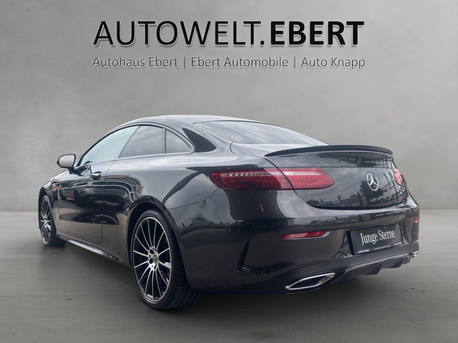 Fahrzeugabbildung Mercedes-Benz E 400 d 4M Cpé AMG Massage DISTRO Burm ABC KeyGo