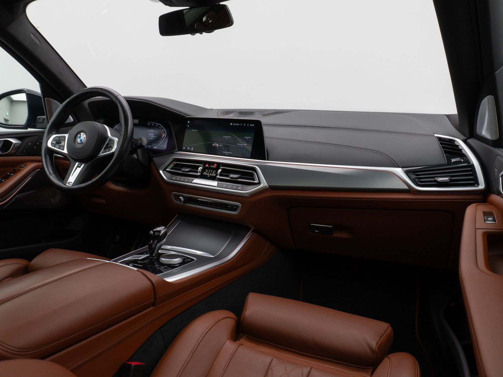 Fahrzeugabbildung BMW X5 xD40d M Sport Panorama Laser 360°B&W HUD 22"