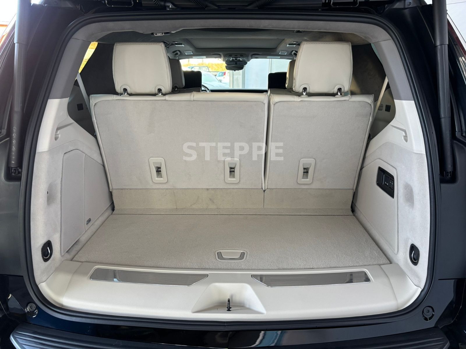 Cadillac Escalade FACELIFT MY26 6.2 V8 Platinum Luxury24"