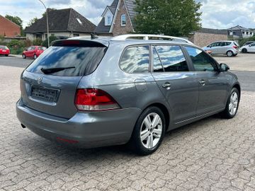 Volkswagen Golf - 6
