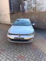 Volkswagen Golf VIII Lim. Life 1,5 eTSI - Volkswagen Golf mit Benzin-Antrieb: Kleinwagen, Automatik