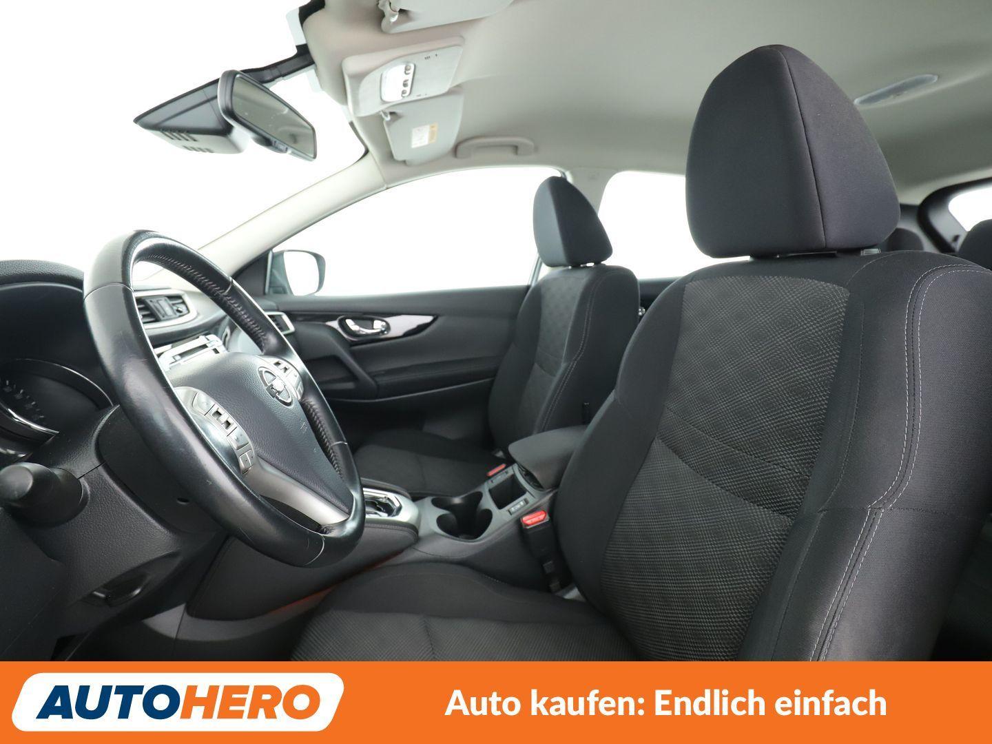 Nissan Qashqai 1.2 Acenta Aut.*NAVI*CAM*SPUR*PDC*SHZ*