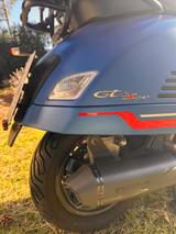 Vespa 300 GTS - VESPA BLAU ROLLER