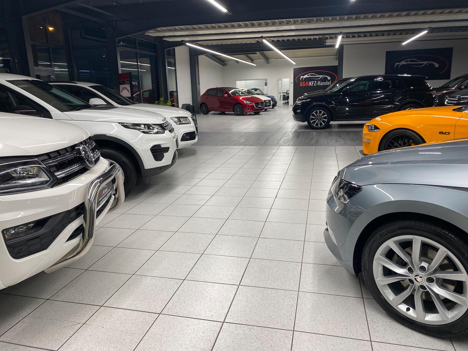 showroom-image-bottom