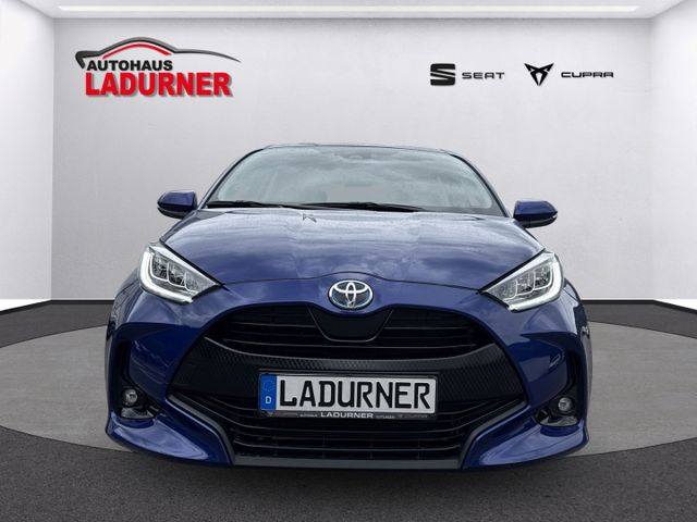 Yaris Hybrid Team Deutschland *Navi + Apple CarP