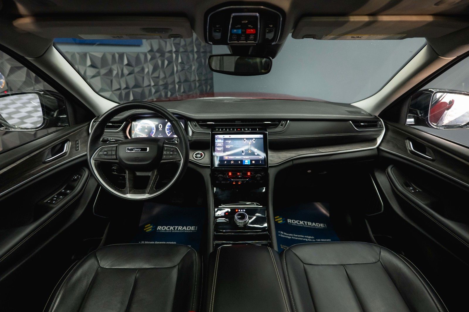 Fahrzeugabbildung Jeep Grand Cherokee 3.6 4x4 LIMITED L Modell 2022 19%