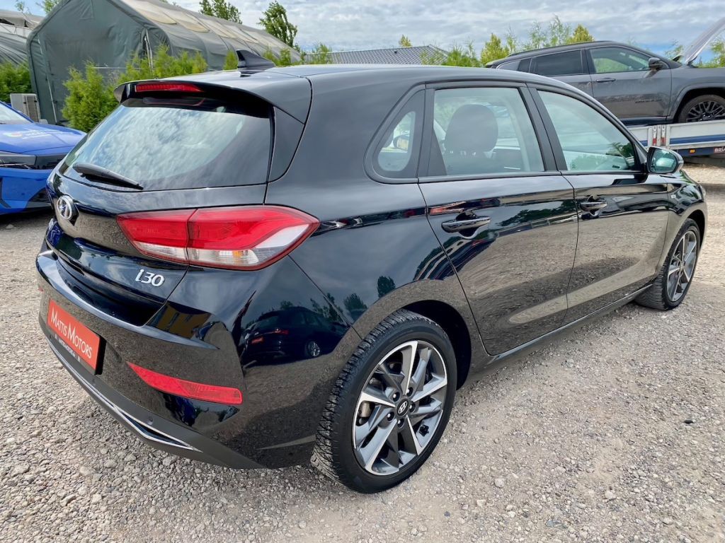 Fahrzeugabbildung Hyundai i30 1.0 AAC SHZ ALLWETTER ALU CARPLAY KAMERA