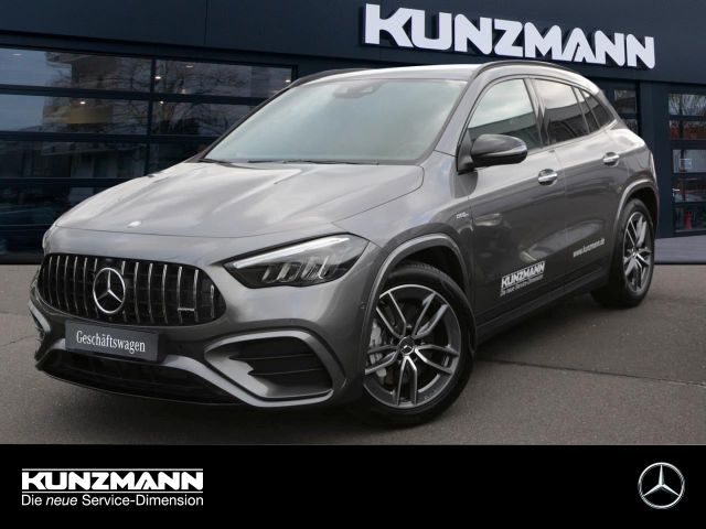 Mercedes-Benz AMG GLA 35 4MATIC Night Panorama Kamera