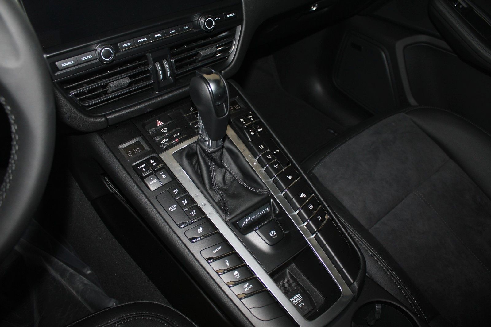 Porsche Macan Panorama RCam BOSE Alcantara Memory foto 14