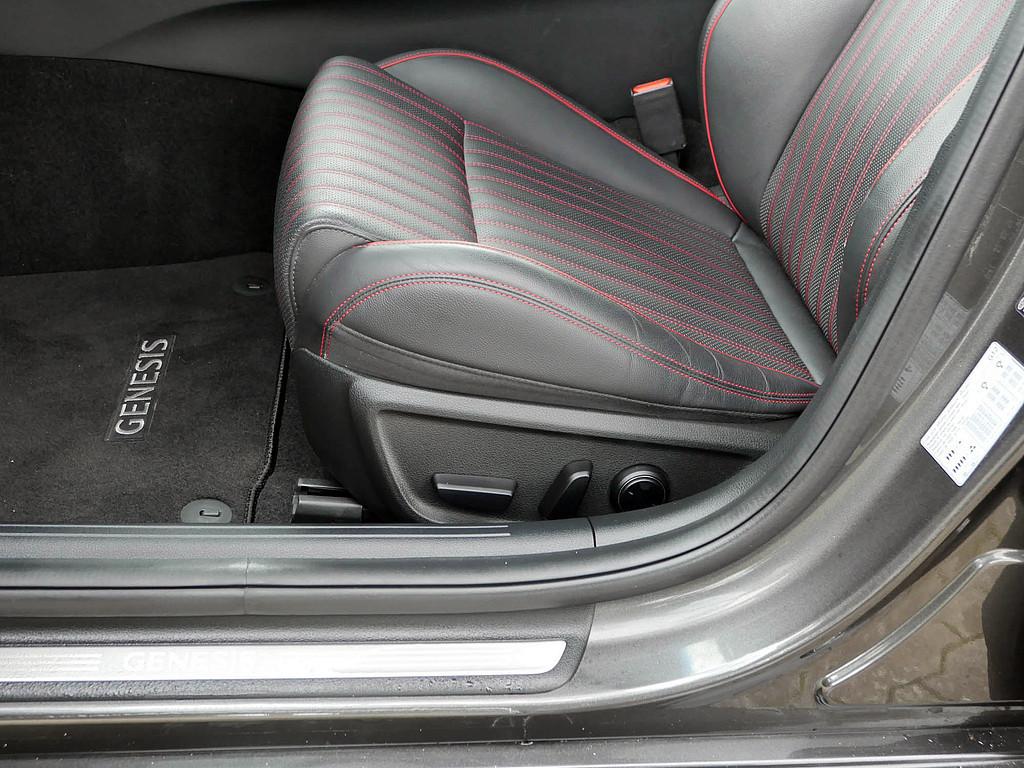 Genesis G70 Shooting Brake 2.2 Sport LED HUD ACC LEDER