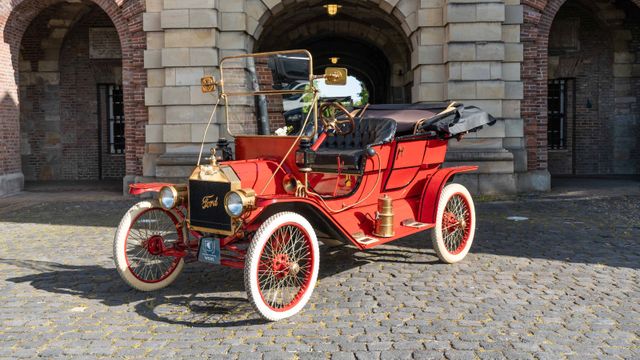 Fahrzeugabbildung Ford Model T Touring/Zustand 1/Zeitkapsel