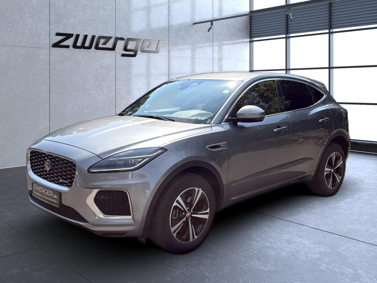 Jaguar E-Pace P300e AWD R-Dynamic S 1.Hand imagem 2