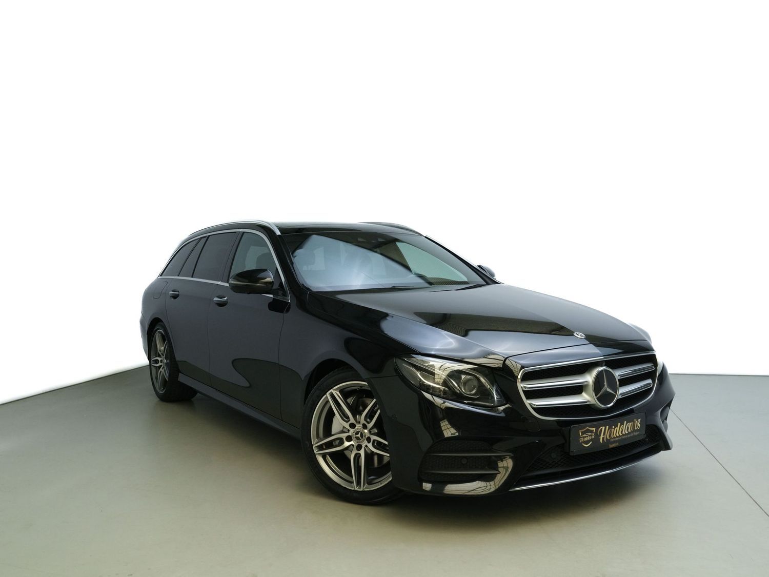 MERCEDES-BENZ E 220 d AMG Line PANO*HUD*BURM*360*ACC*LED*SH