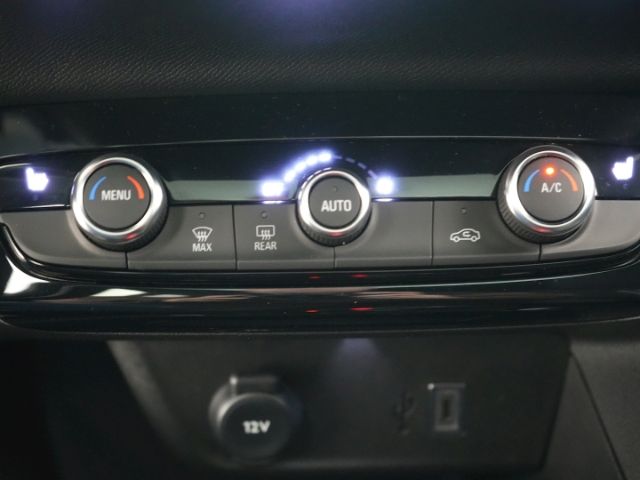 Corsa F FL GS AT+PANORAMADACH+SITZ-/LENKRADHEIZU