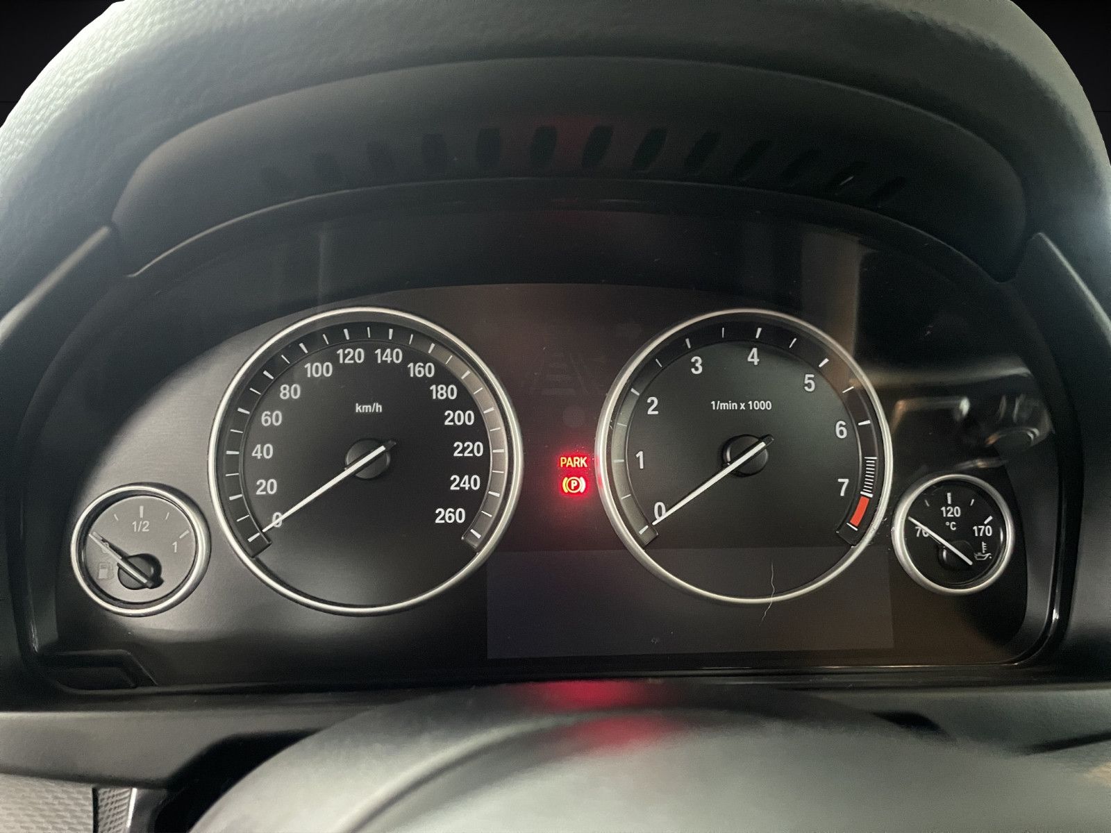 Fahrzeugabbildung BMW X5 xDrive 35 i *Pano*AHK*Sport-Paket M*Leder*