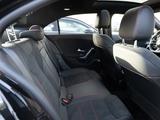 Mercedes-Benz A 220 4M Limo AMG-Sport/MLB/Pano/AHK/HUD/Night - schwarze Mercedes-Benz A 220