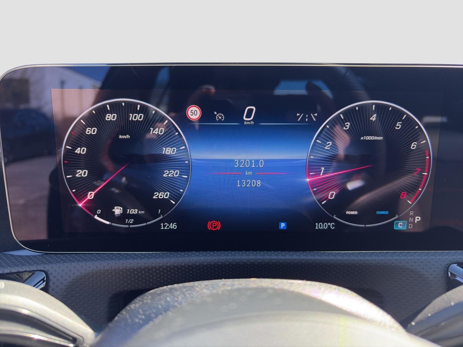 Fahrzeugabbildung Mercedes-Benz CLA 200 AMG Line (EURO 6d)