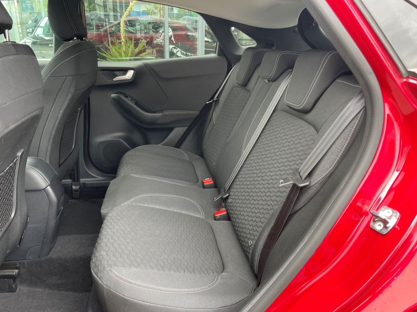 Fahrzeugabbildung Ford Puma Titanium Mild Hybrid Verkehrszeichenerk