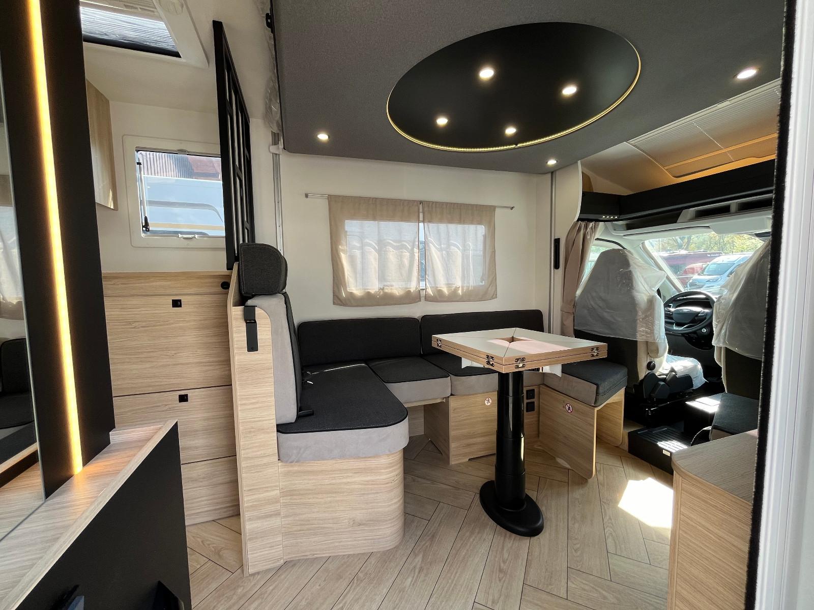Challenger 240 Graphite Solar Arctic Markise Lithium – Foto 5 von 16