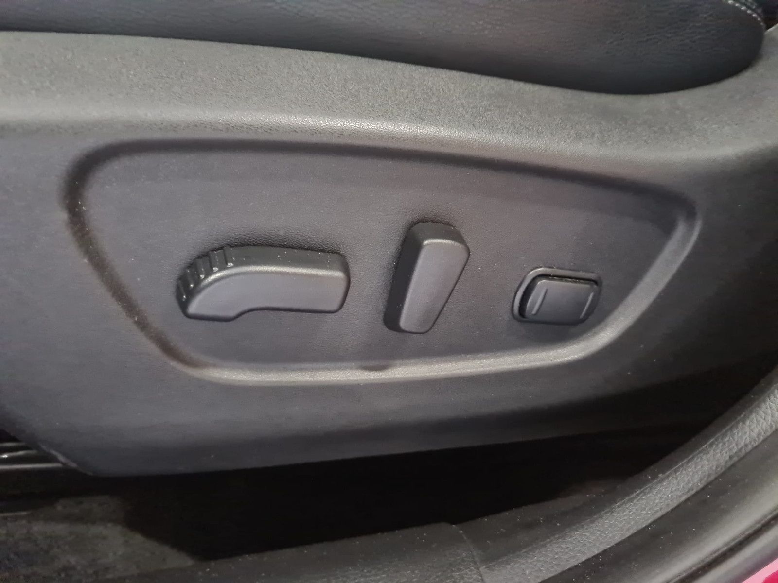 Fahrzeugabbildung Nissan X-Trail Tekna /NUR 40.TKM/SCHECKHEFT/LED/BOSE