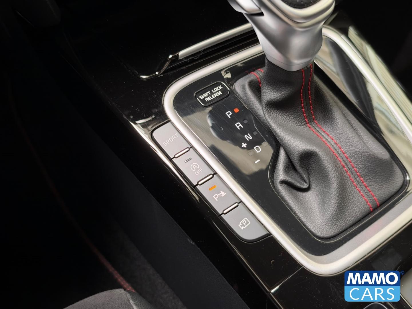 Kia Ceed GT 1.6 T-GDI ACC/BLIS/JBL/4xSHZ/LHZ/CAM/MEM