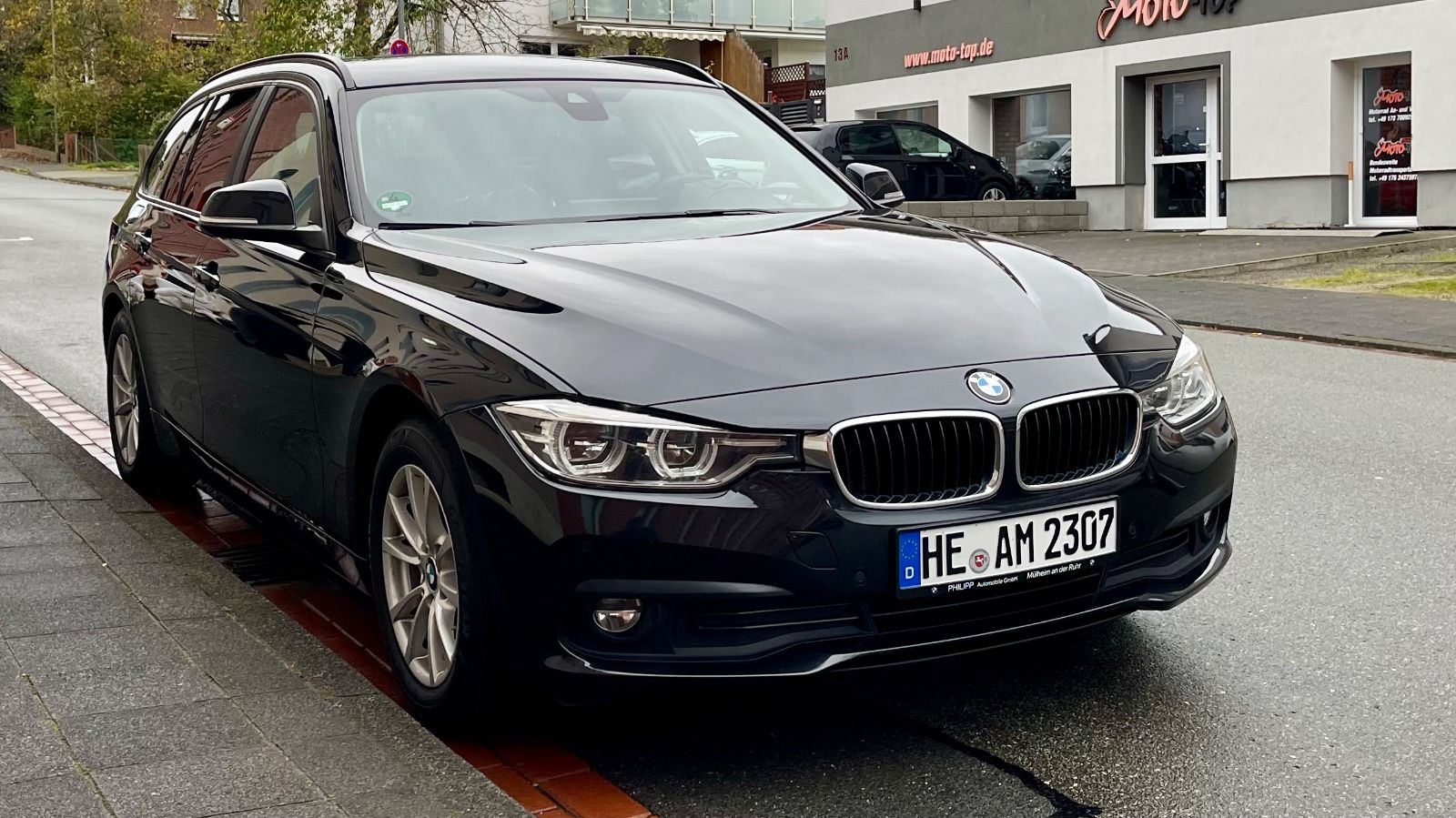 BMW 320d, Adaptive LED, CarPlay, Sign Recognition.