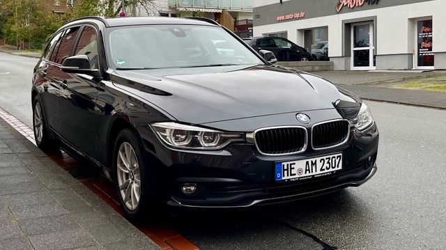 BMW 320d, Adaptive LED, CarPlay, Sign Recognition.