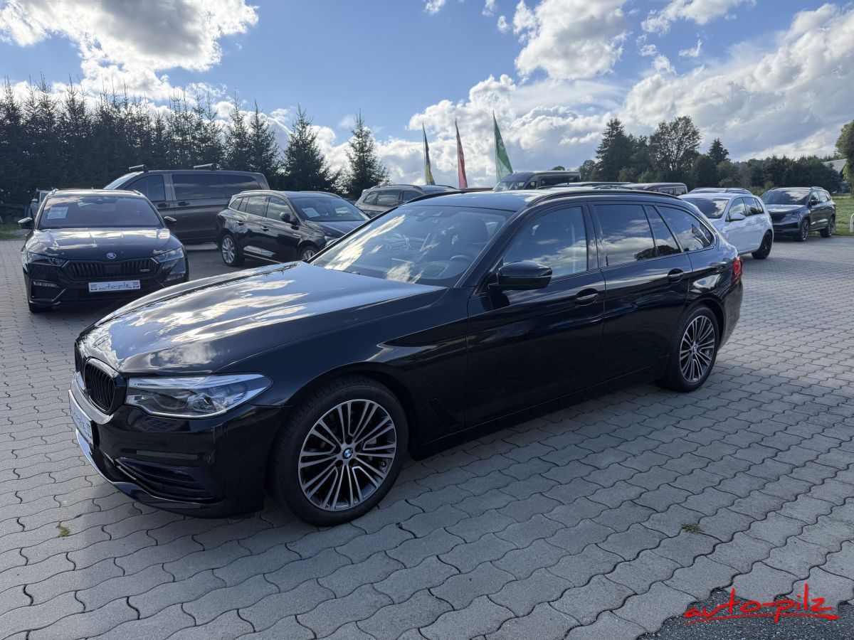 BMW 530d Touring xDrive Sport Line 1.Hd LED HuD RFK foto 5