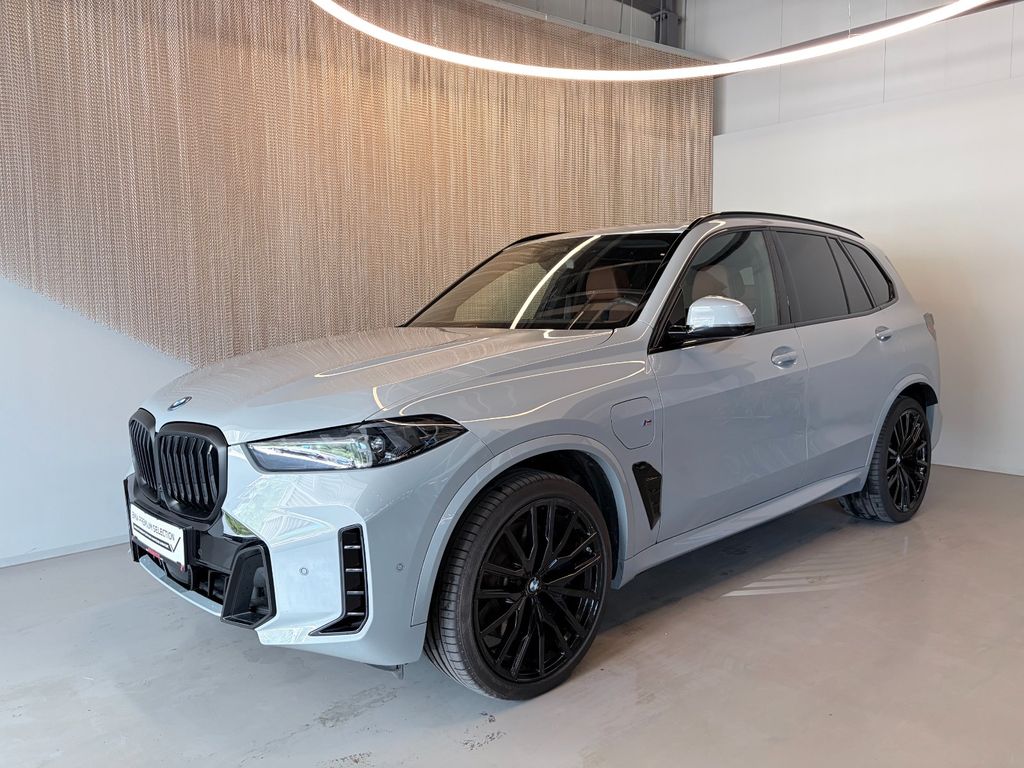 Image of BMW X5