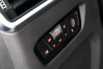 BMW 220i Coupe M Sport Shadow LiveCoProf HUD 19"