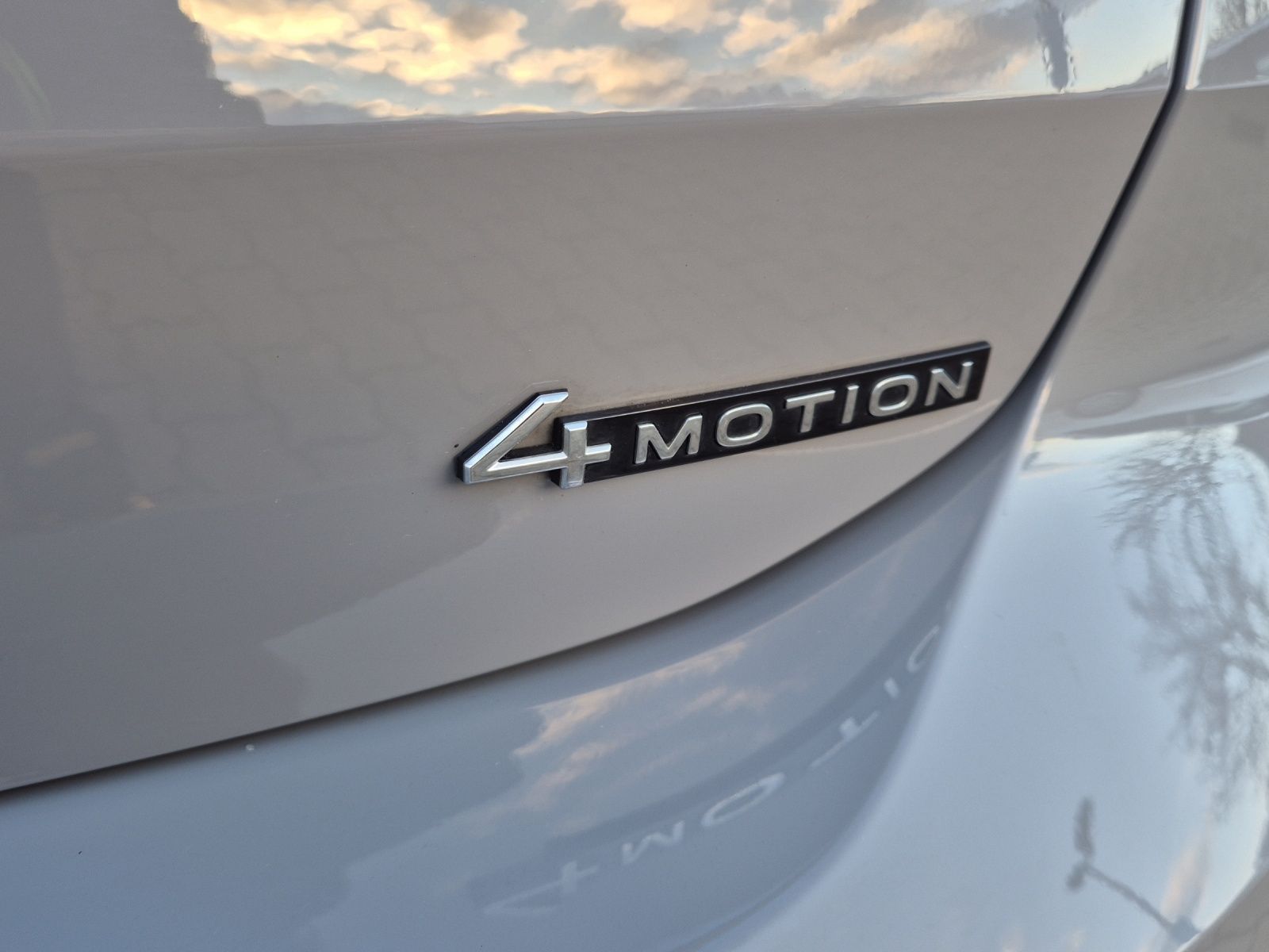 Fahrzeugabbildung Volkswagen Arteon SB TDI R-Line DSG 4M Matrix Navi AID ACC