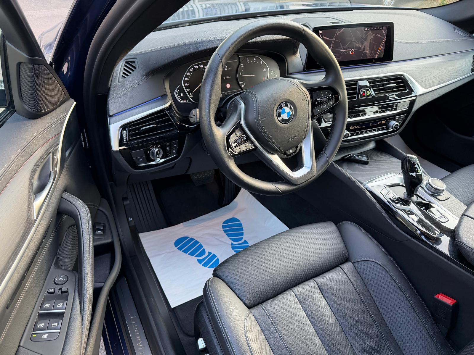 BMW 520 i Luxury Line*1.Hand*Erst 20 Tkm*LED*Navi*