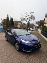 Toyota Avensis 1,8-l Business E.- Multidrive S./ Aut. - blaue Toyota Avensis
