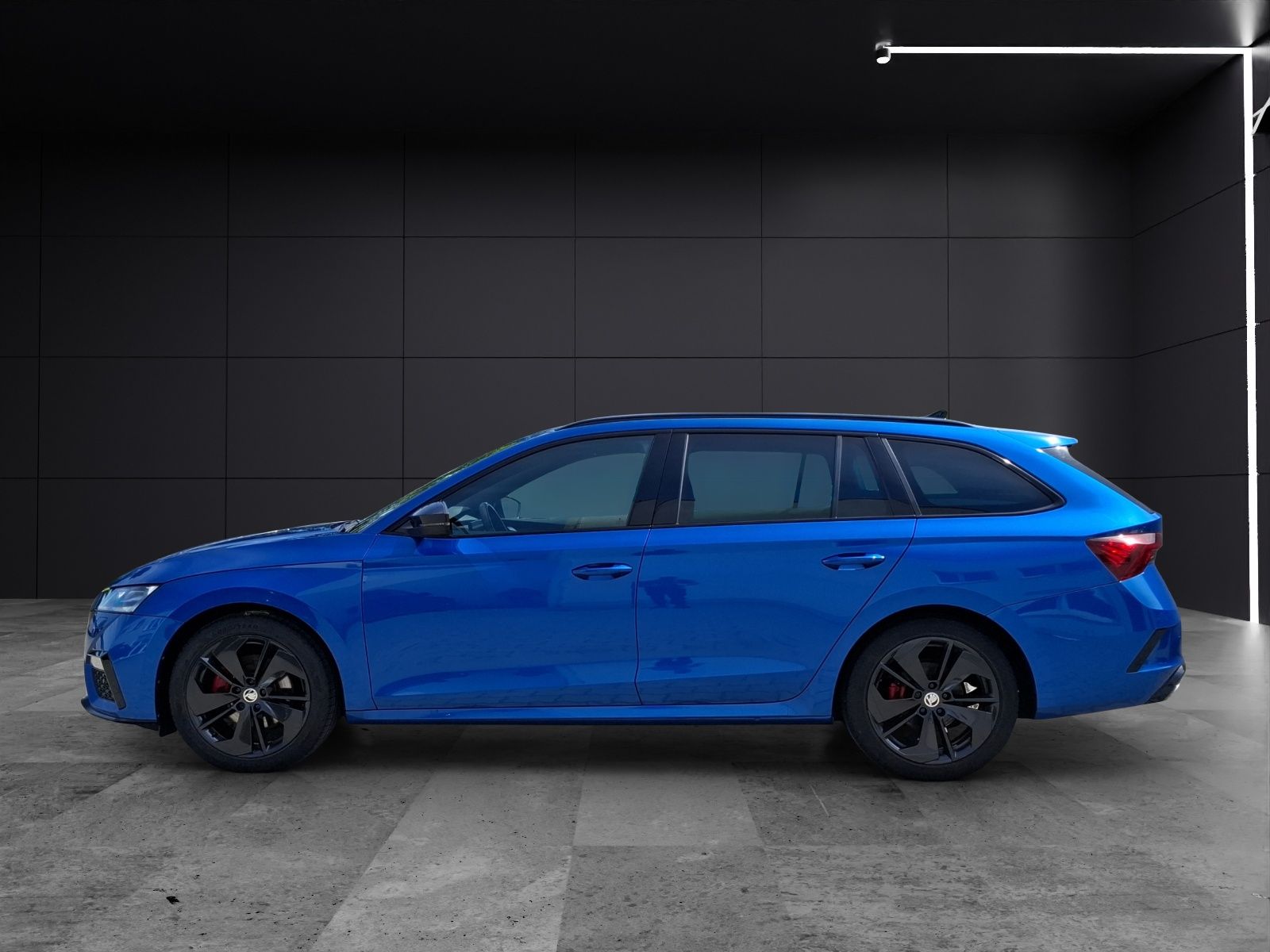 Fahrzeugabbildung SKODA Octavia Combi RS TDI DSG 4x4 Matrix Navi HUD VC