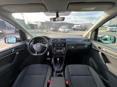 Fahrzeugabbildung Volkswagen Caddy Alltrack 1.4TSI DSG AHK Standhzng. SHZ 17"