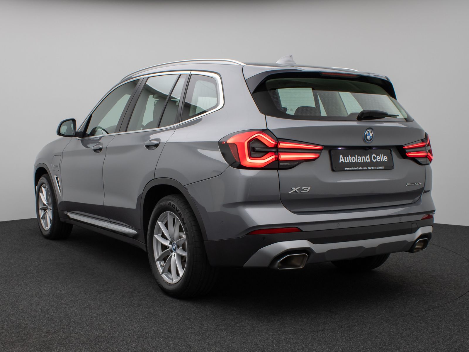 Fahrzeugabbildung BMW X3 xD30e Panorama Kamera DAB HiFi Lenkrhz Sport