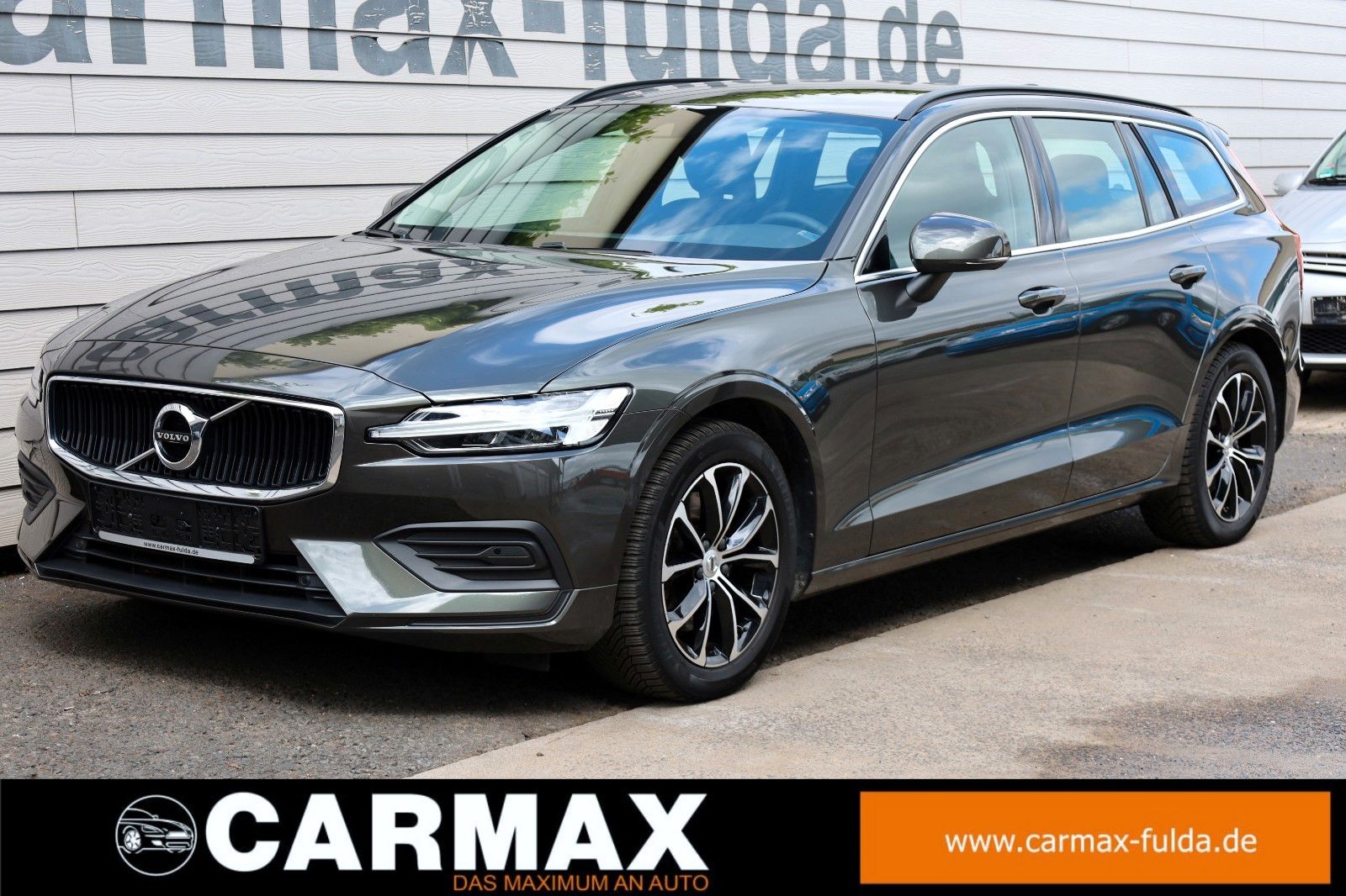 Fahrzeugabbildung Volvo V60 Kombi Momentum Pro,Aut.,Navi,Kamera, AHK el.