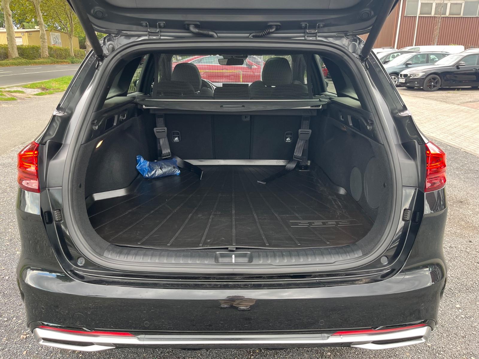 Kia Ceed Sportswagon GT Line /1.Hand/Pano/AHK/Kamera
