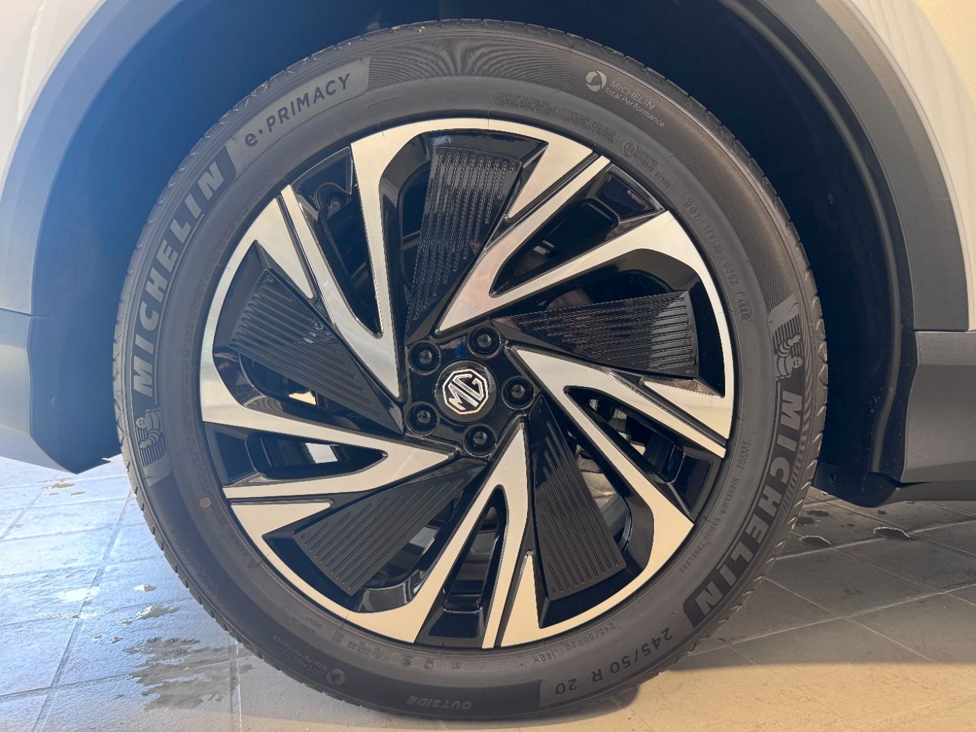 MG S6 EV - Bild 13